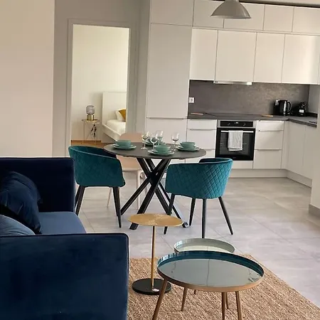 Large 1 Bedroom In Center-terrace & Parking 142-100 Appartement